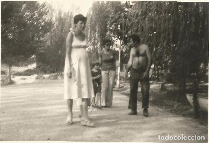 Fotografia antica: ** A510 - FOTOGRAFIA - AMIGOS DE PASEO - RF. C75