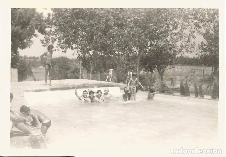 Fotografia antica: ** A550 - FOTOGRAFIA - GENTE EN UNA PISCINA - RF. C75