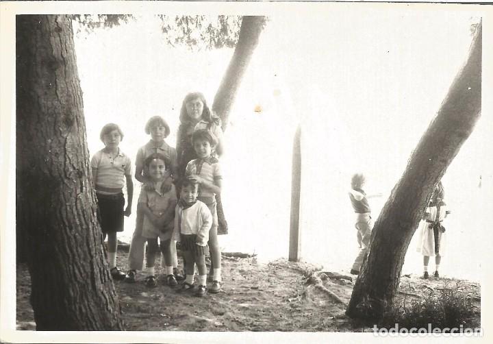 Fotografia antica: ** A571 - FOTOGRAFIA - GRUPO DE JOVENCITOS EN LA ALBUFERA - RF. C75