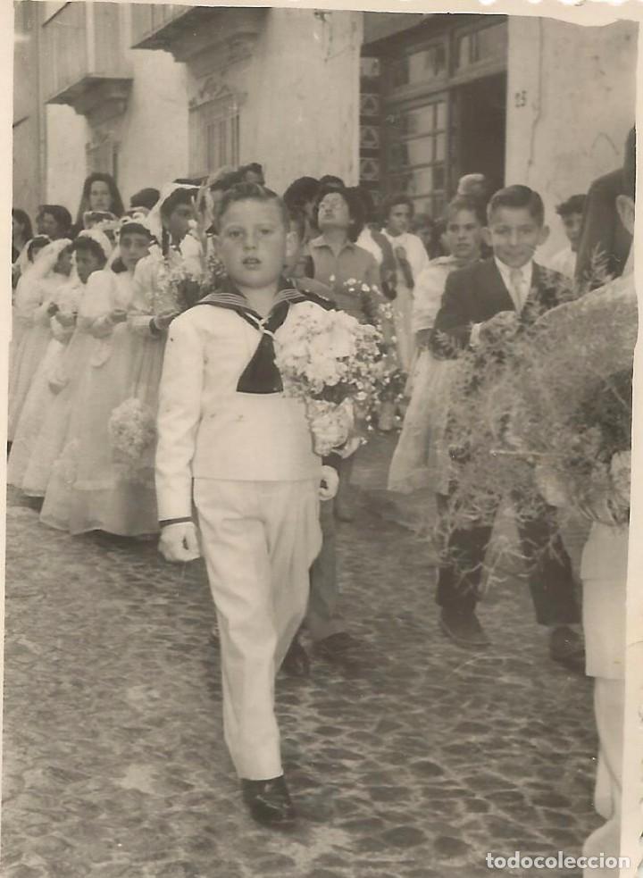 Fotografia antica: :::: AB61 - FOTOGRAFIA - GRUPO DE NI&Ntilde;OS DE PRIMERA COMUNION