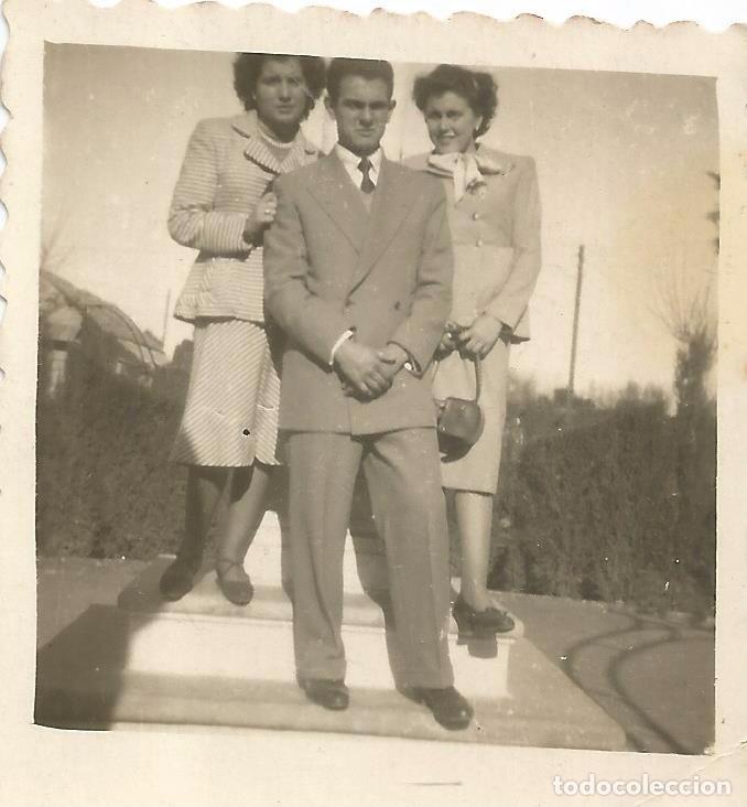 Antique Photography: :::: AB74 - FOTOGRAFIA - TRES AMIGOS - 6 X 6 CM.