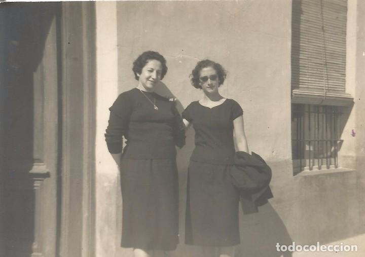 Fotografia antica: ** A755 - FOTOGRAFIA - DOS AMIGAS - RF. C00