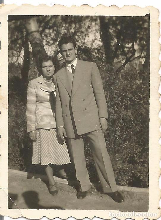 Alte Fotografie: ** FP331 - FOTOGRAFIA PEQUE&Ntilde;O FORMATO - PAREJA - 6 X 4,5 CM. - RF. C75