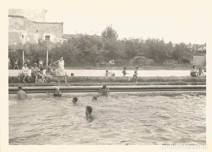 Fotografia antica: ** AB132 - FOTOGRAFIA - NI&Ntilde;OS TOMANDO EL BA&Ntilde;O EN UNA PISCINA - RF. C75