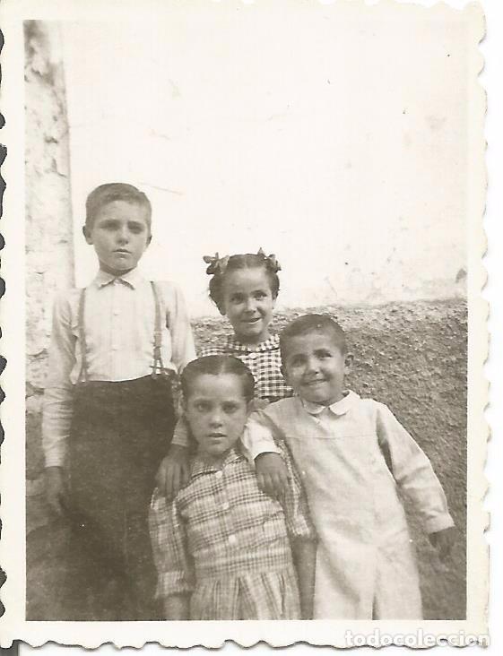 Fotografia antica: ** FP354 - FOTOGRAFIA PEQUE&Ntilde;O FORMATO - CUATRO JOVENCITOS - 6 X 4,5 CM. - RF. C75