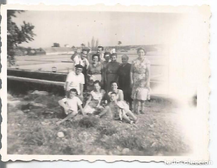 Fotograf&iacute;a antigua: ** FP364 - FOTOGRAFIA PEQUE&Ntilde;O FORMATO - GRUPO DE AMIGOS - 6,5 X 4,8 CM. - RF. C75