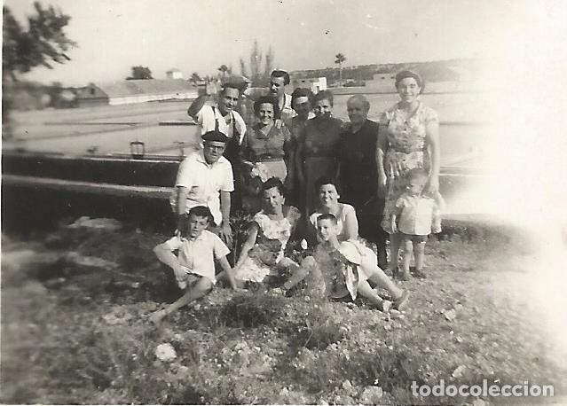 Fotograf&iacute;a antigua: ** FP366 - FOTOGRAFIA PEQUE&Ntilde;O FORMATO - GRUPO DE AMIGOS - 6,3 X 4,5 CM. - RF. C75