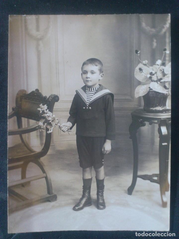 Antique Photography: ANTIGUA FOTOGRAFIA NI&Ntilde;O CON FLORES EN LA MANO, MEDIDAS 9 X 12 CM