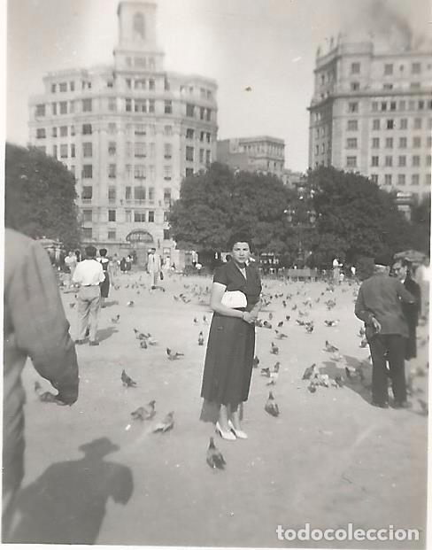 Antique Photography: ** FP411 - FOTOGRAFIA PEQUE&Ntilde;O FORMATO - SE&Ntilde;ORA EN UNA PLAZA - 6 X 4,5 CM. - RF. C75
