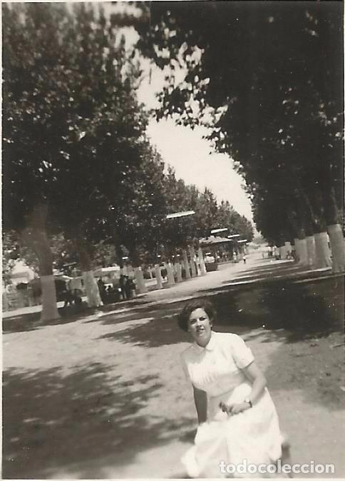 Alte Fotografie: ** FP423 - FOTOGRAFIA PEQUE&Ntilde;O FORMATO - SE&Ntilde;ORA - 6 X 4,5 CM. - RF. C75