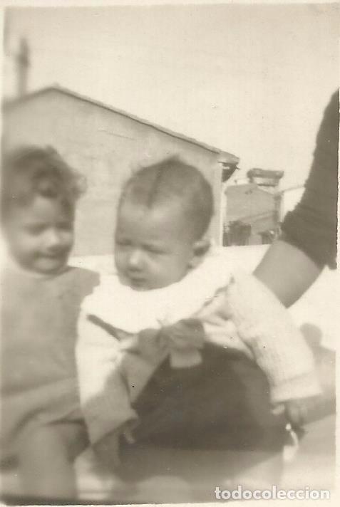 Alte Fotografie: ** FP433 - FOTOGRAFIA PEQUE&Ntilde;O FORMATO - BONITO BEB&Eacute; - 6 X 4,5 - RF. C75