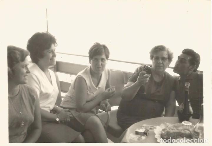 Fotografia antiga: *** AB481 - FOTOGRAFIA - GRUPO DE AMIGOS