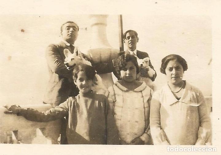 Fotograf&iacute;a antigua: *** FP452 - FOTOGRAFIA PEQUE&Ntilde;O FORMATO - GRUPO DE AMIGOS - 7 X 4,5 CM.