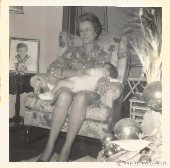 Fotograf&iacute;a antigua: ** AB641 - FOTOGRAFIA - SE&Ntilde;ORA CON BEB&Eacute; EN BRAZOS - RF. C00