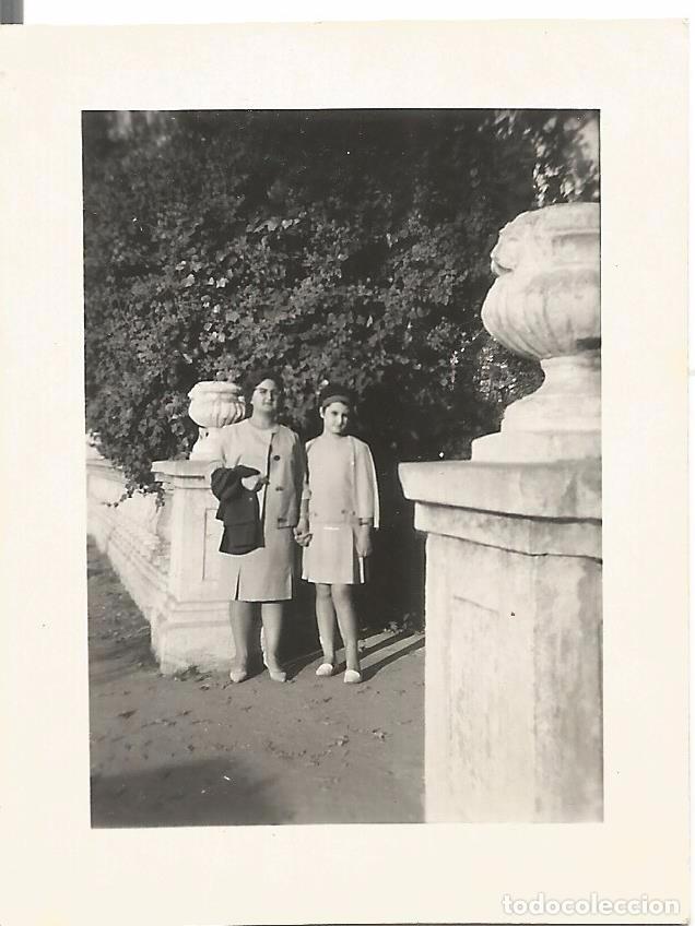 Fotograf&iacute;a antigua: ** AB509 - FOTOGRAFIA - SE&Ntilde;ORA CON UNA JOVENCITA - RF. FA0