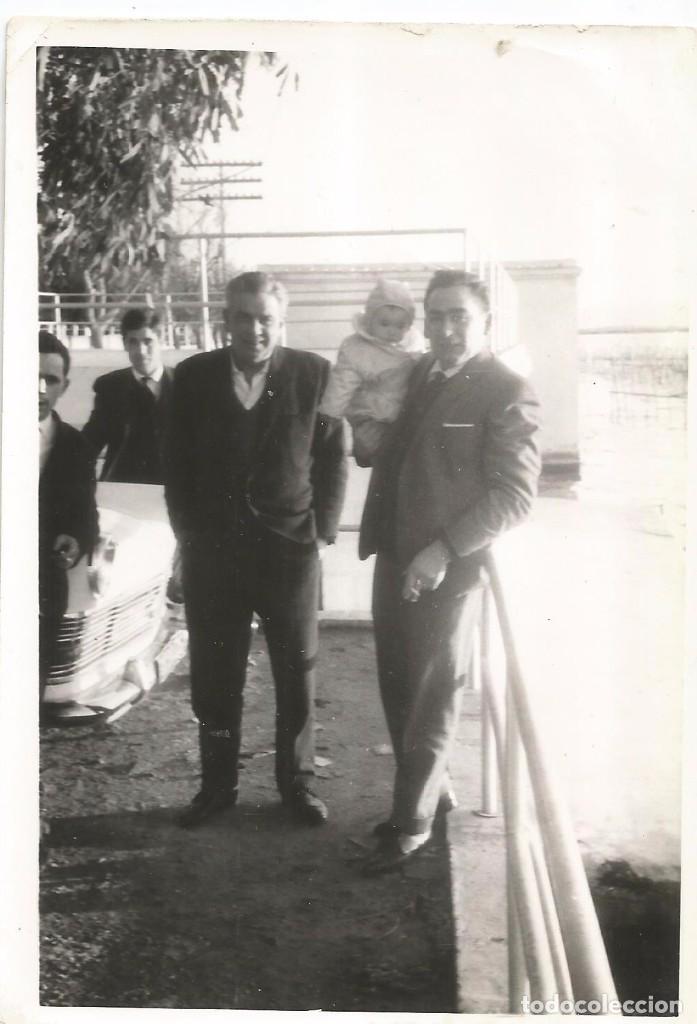 Fotograf&iacute;a antigua: == AB848 - FOTOGRAFIA - GRUPO DE AMIGOS