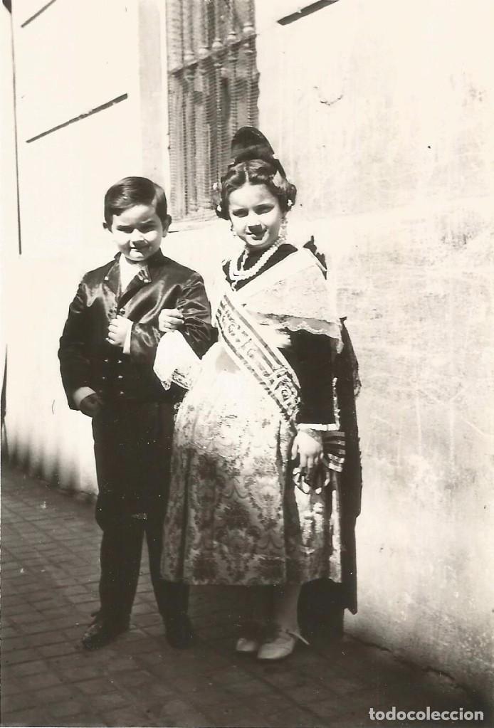 Fotografia antiga: *** QA333 - FOTOGRAFIA - PAREJITA DE FALLEROS