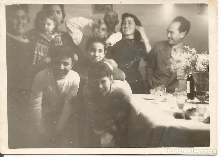 Fotograf&iacute;a antigua: ** AC184 - FOTOGRAFIA - GRUPO FAMILIAR EN ALGUNA CELEBRACI&Oacute;N - RF. C00