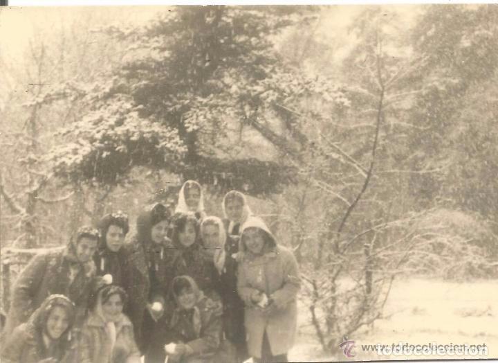 Fotograf&iacute;a antigua: ** AC189 - FOTOGRAFIA - GRUPO DE AMIGAS - LA GRANJA 1962 - RF. C00