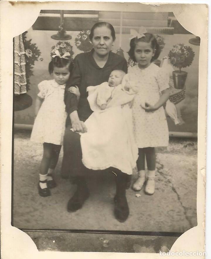 Fotograf&iacute;a antigua: *** AC406 - FOTOGRAFIA - SE&Ntilde;ORA CON DOS NI&Ntilde;ITAS Y UN BEB&Eacute;
