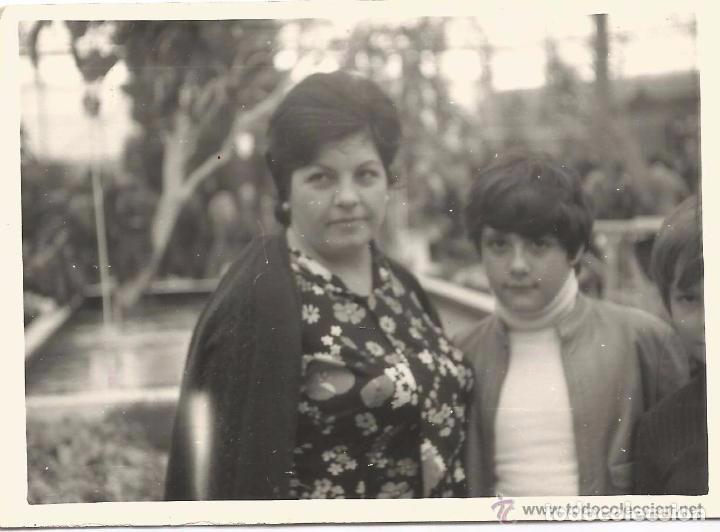 Fotograf&iacute;a antigua: :::: AC410 - FOTOGRAFIA - SE&Ntilde;ORA CON UN JOVENCITO