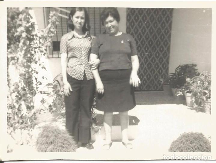 Photographie ancienne: ** AC434 - FOTOGRAFIA - SE&Ntilde;ORA CON UNA JOVENCITA - RF. C41