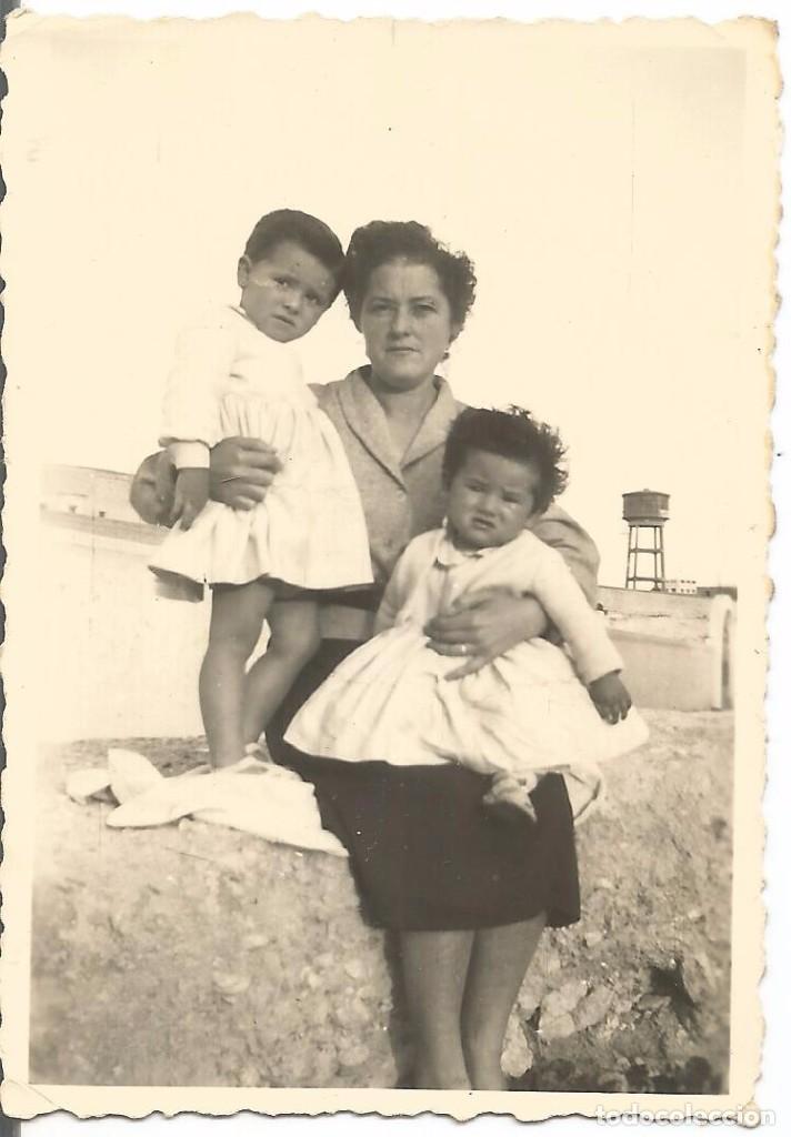 Photographie ancienne: ** AB578 - FOTOGRAFIA - SE&Ntilde;ORA CON DOS NI&Ntilde;ITAS - RF. C41