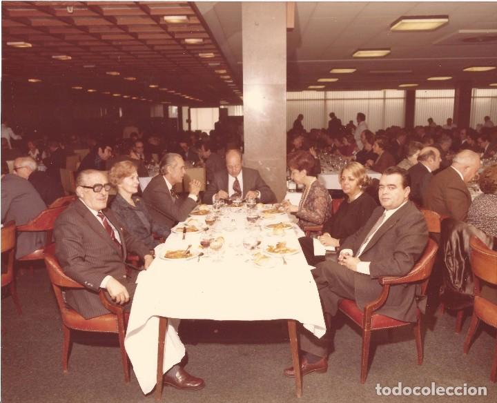 Photographie ancienne: :::: K172 - FOTOGRAFIA - GRUPO DE AMIGOS EN UNA COMIDA - 25 X 20 CM.