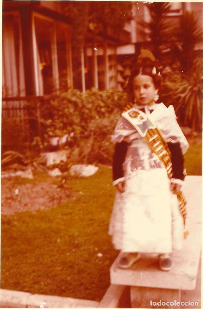 Fotografia antiga: :::: AC351 - FOTOGRAFIA - PEQUE&Ntilde;A FALLERA