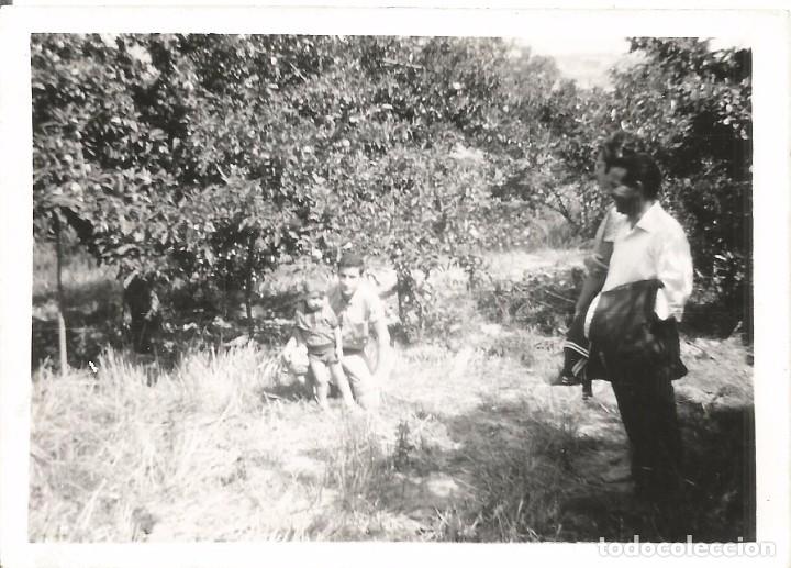 Fotografia antiga: ** AC546 - FOTOGRAFIA - FAMILIA EN EL CAMPO - RF. C41