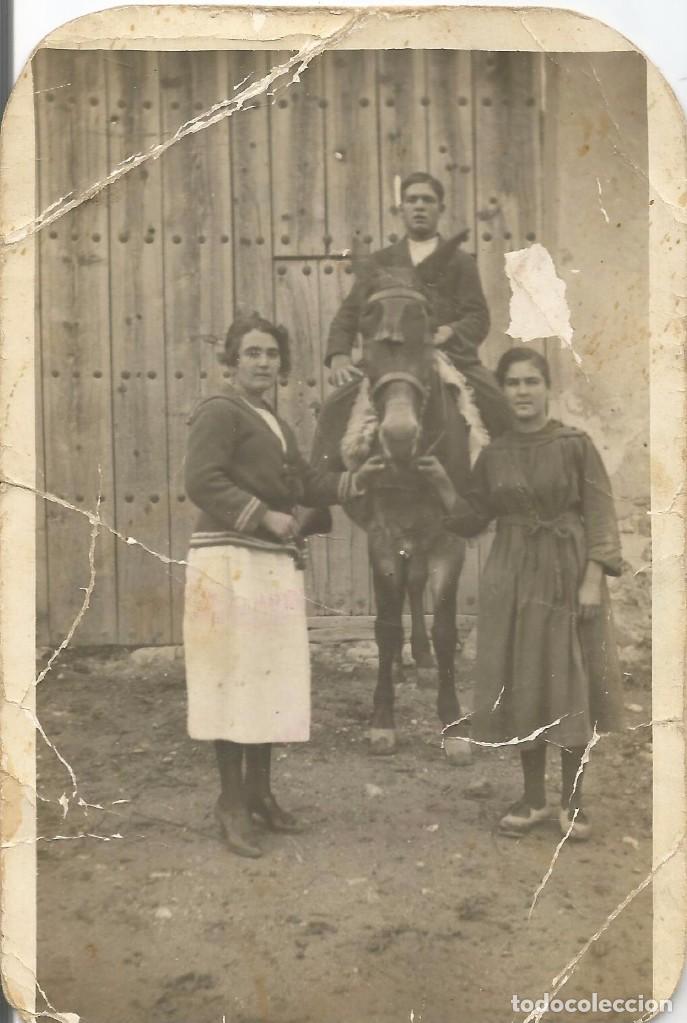 Fotografia antiga: *** AC299 - FOTOGRAFIA - TRES JOVENES