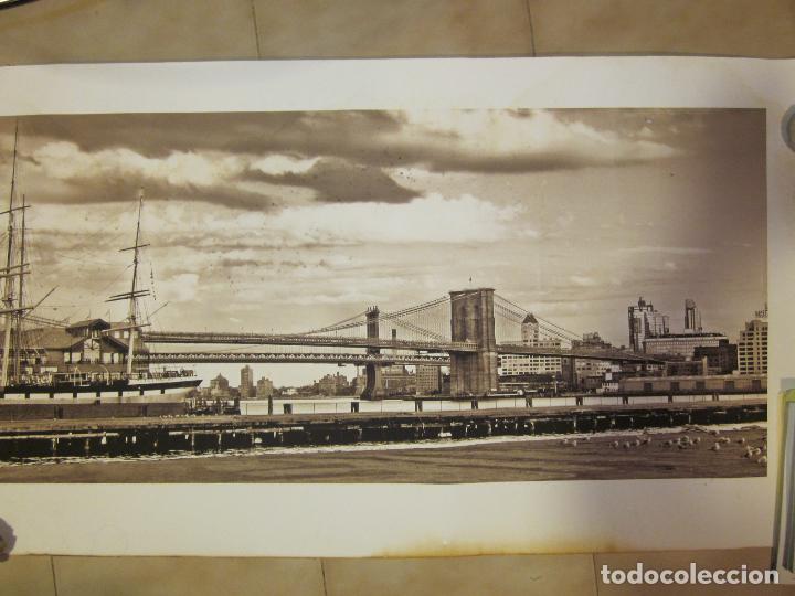 Fotograf&iacute;a antigua: Antigua gigantesca fotografia original de ciudad con puente, tipo cartel.