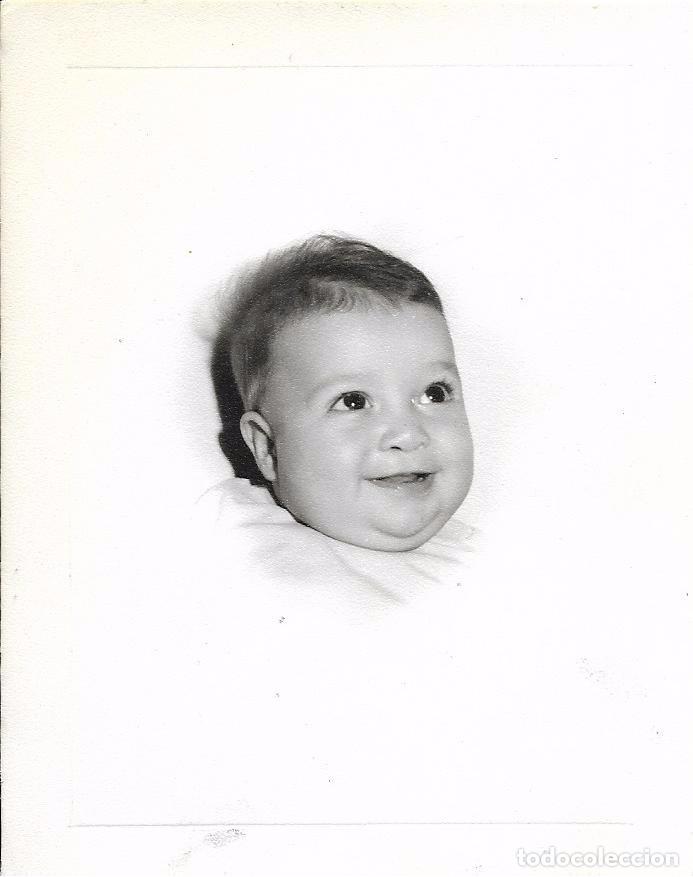 Antique Photography: == EE160 - FOTOGRAFIA - BONITO BEBE, CON PARTICIPACION DE NACIMIENTO EN EL INTERIOR
