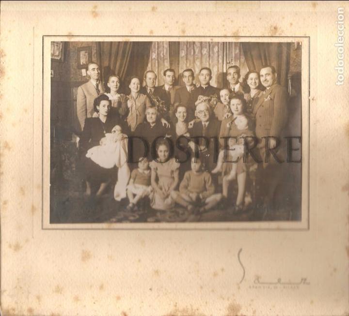 Fotograf&iacute;a antigua: ANTIGUA FOTO, FAMILIA, FOTO DE ESTUDIO, SOBRE CART&Oacute;N, FOTO SAEZ-BILBAO,12X17