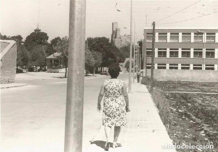 Fotograf&iacute;a antigua: ** RT672 - FOTOGRAFIA - SE&Ntilde;ORA DE PASEO