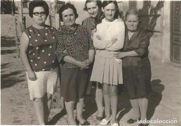 Fotograf&iacute;a antigua: ** RT676 - FOTOGRAFIA - GRUPO DE AMIGAS