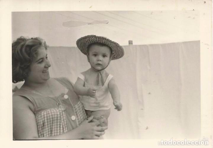 Fotograf&iacute;a antigua: :::: RT464 - FOTOGRAFIA - SE&Ntilde;ORA CON NI&Ntilde;ITO EN BRAZOS