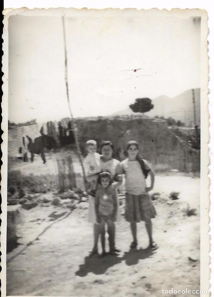 Fotografia antiga: :::: WW44 - FOTOGRAFIA - SE&Ntilde;ORA CON TRES JOVENCITOS
