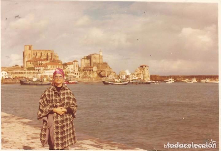 Alte Fotografie: ** RT175 - FOTOGRAFIA - SE&Ntilde;ORA EN CASTROURDIALES