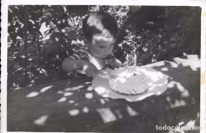 Antique Photography: ** RT942 - FOTOGRAFIA - NI&Ntilde;O CON SU TARTA DE CUMPLEA&Ntilde;OS