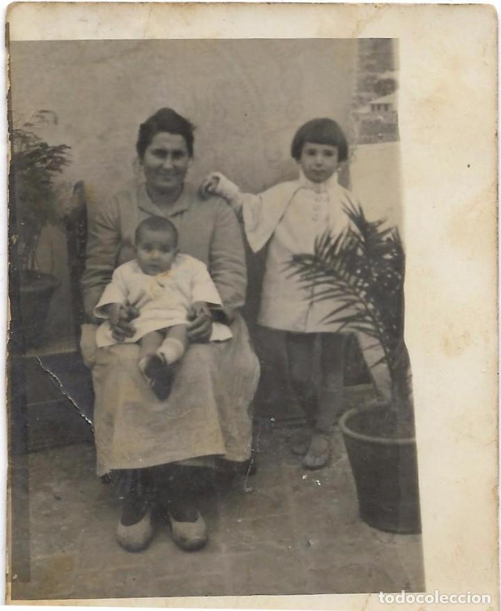Antique Photography: ** RT961 - FOTOGRAFIA - SE&Ntilde;ORA CON UNA JOVENCITA Y CON UN BEB&Eacute; EN BRAZOS