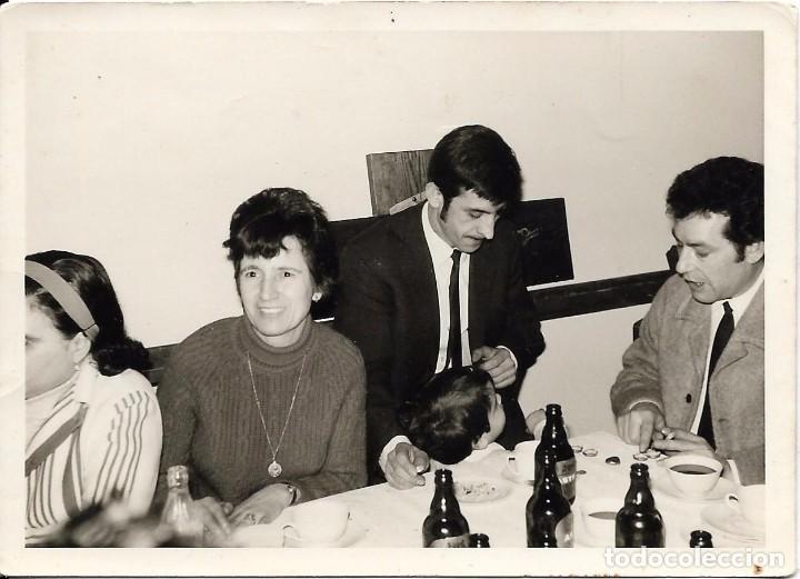 Antique Photography: ** RT848 - FOTOGRAFIA - AMIGOS EN UNA COMIDA