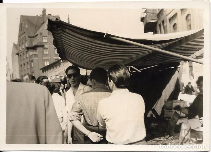Antique Photography: ** RT270 - FOTOGRAFIA - GRUPO DE GENTE DEBAJO DE UNOS TOLDOS