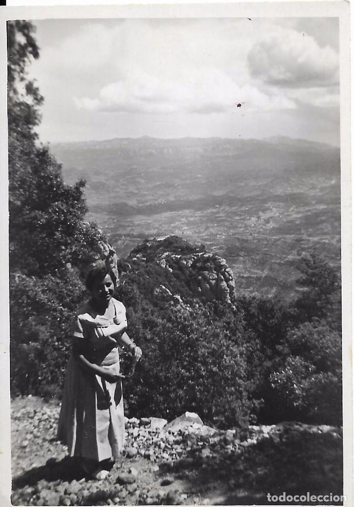 Fotograf&iacute;a antigua: ** S530 - FOTOGRAFIA - SE&Ntilde;ORA EN LA MONTA&Ntilde;A