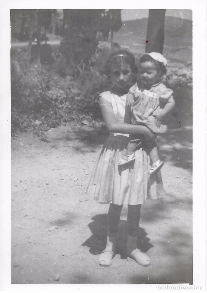 Fotograf&iacute;a antigua: :::: S538 - FOTOGRAFIA - JOVENCITA CON NI&Ntilde;A EN BRAZOS