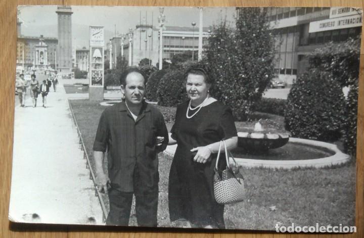 Fotograf&iacute;a antigua: PAREJA EN BARCELONA - Foto 1