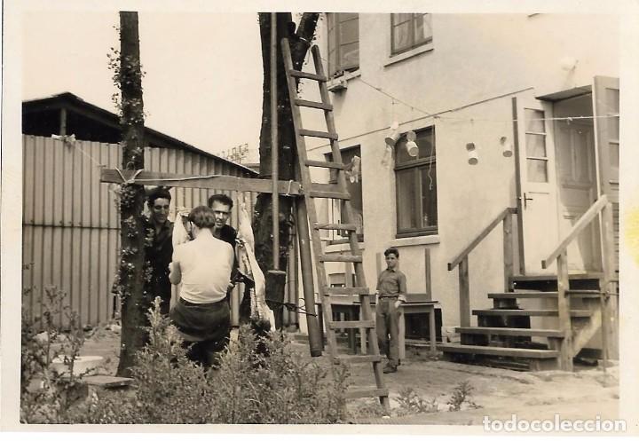 Fotografia antiga: ** J154 - FOTOGRAFIA - TRES AMIGOS HABLANDO