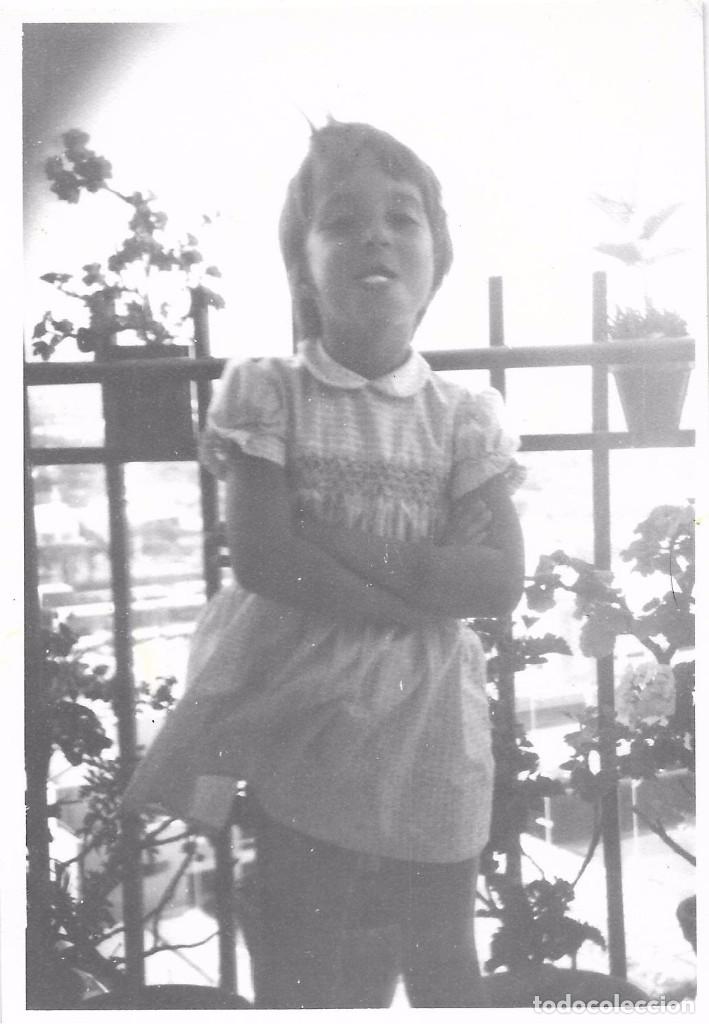 Fotografia antiga: *** QZ161 - FOTOGRAFIA - JOVENCITA EN UNA TERRAZA