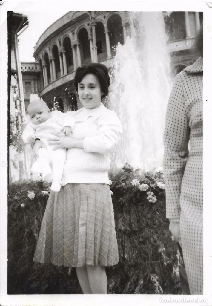 Fotografia antiga: *** QZ163 - FOTOGRAFIA - SE&Ntilde;ORA CON BEBE EN BRAZOS
