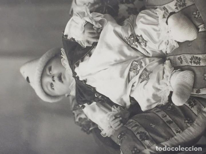 Foto Bebe Disfrazado Carnaval Arlequin Pierrot Sold At Auction